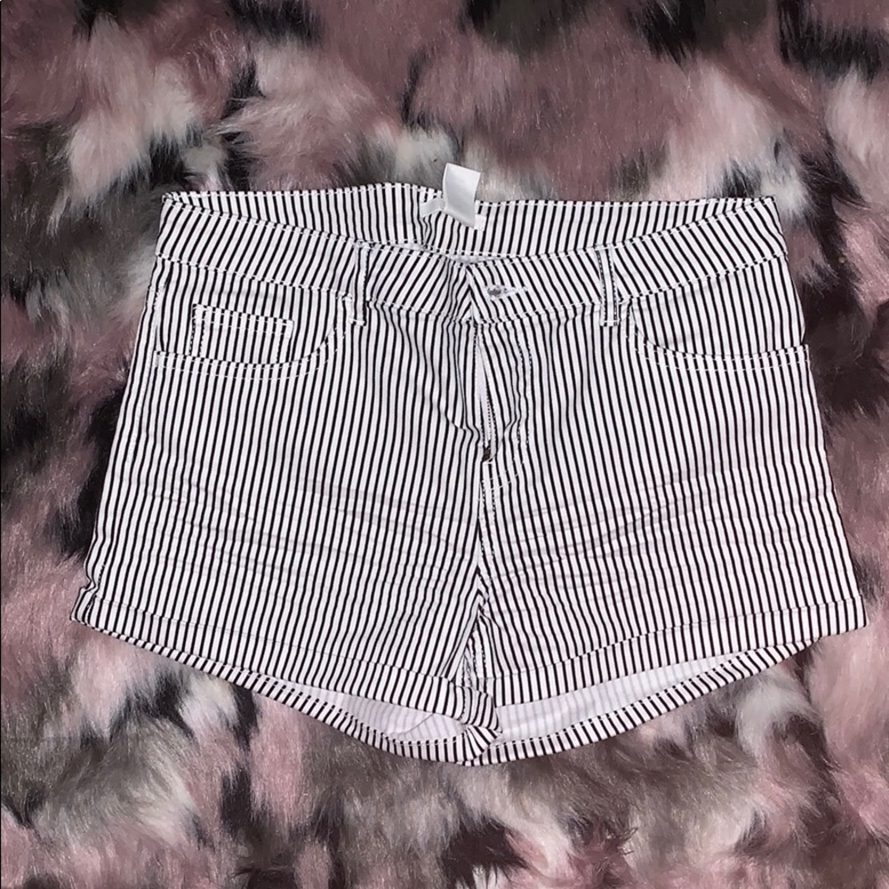 NWOT pinstripe shorts